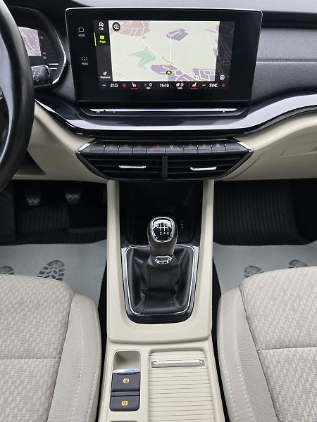 Škoda Octavia 1.5TSi 110kW STYLE 1.Maj. ČR - fotka 12 z 42