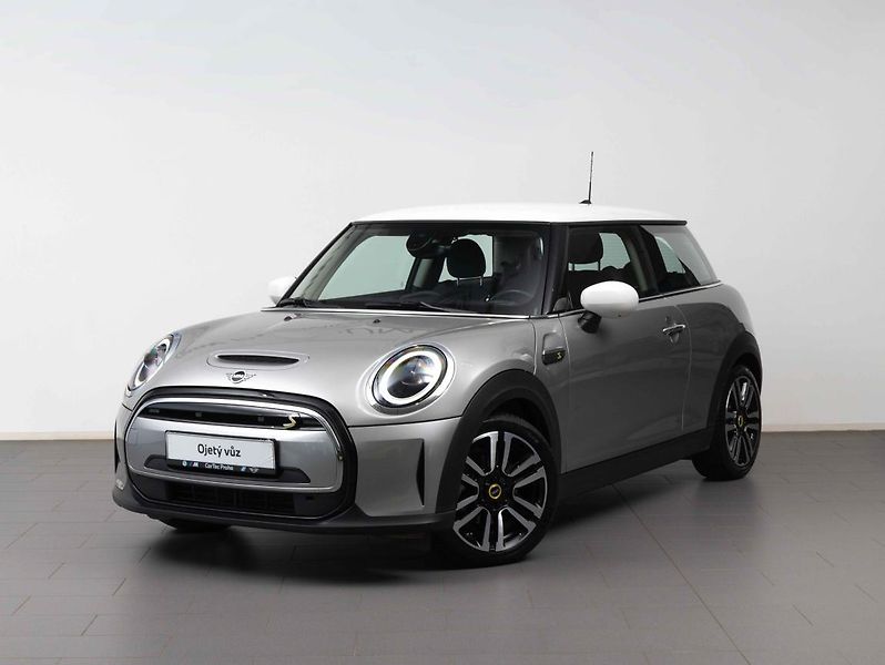Mini Cooper SE - fotografie inzerátu