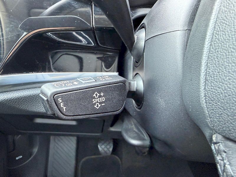 Audi Q3 (2023) 35 TFSI 110kW - fotka 14 z 35