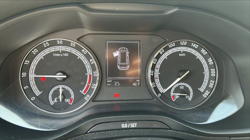 Škoda Karoq (2018) AMBITION TDI 1.6/85KW 6MP - fotka 21 z 24