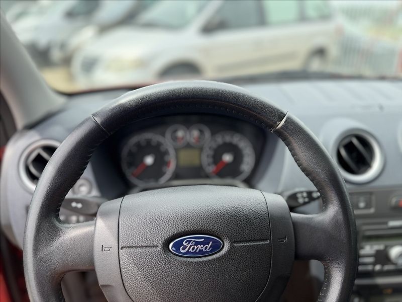 Ford Fusion 1,4 i DIGIKLIMA 57tKm PŮVOD ČR - fotka 11 z 27