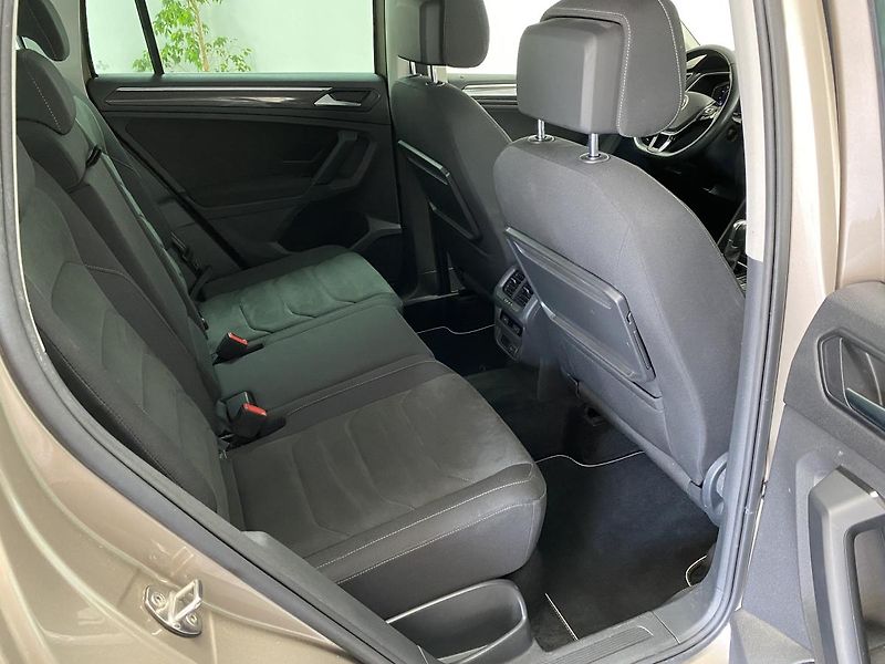 Volkswagen Tiguan 2.0 TSi 4x4 DSG REZERVACE  - fotka 19 z 37