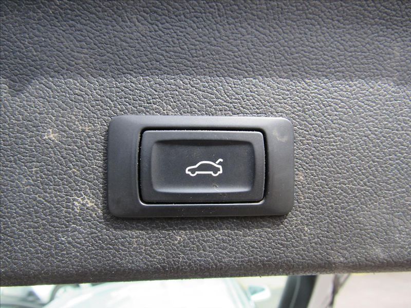 Audi A4 Avant 2,0 TDi 130KW Attraction - fotka 26 z 36