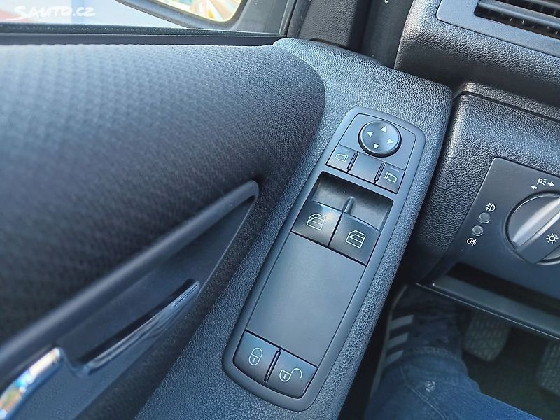 Mercedes-Benz Třídy A 160 CDI 60kW ČR 1.MAJITEL - fotka 17 z 24