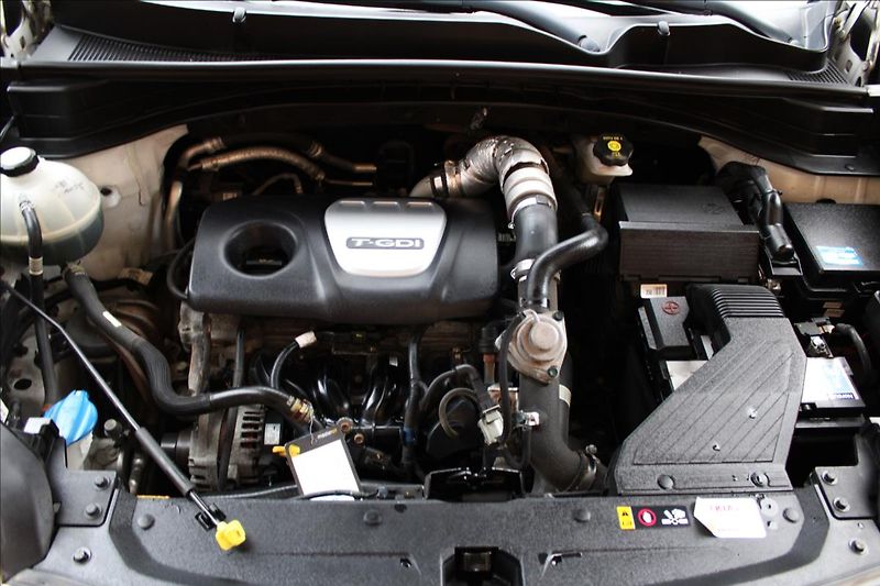 Kia Sportage 1,6 T-GDi 130kW 4x4 GT-line - fotka 37 z 45