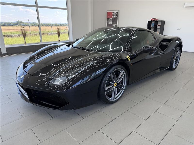 Ferrari 488 3,9 SPIDER - fotka 1 z 15
