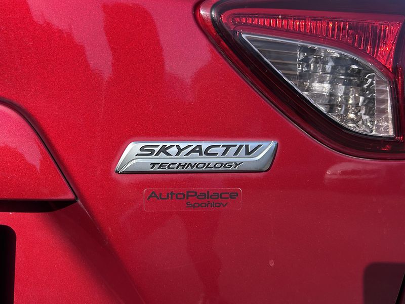 Mazda CX-5 2.0 Skyactiv-G AWD AT Revolut. - fotka 33 z 38