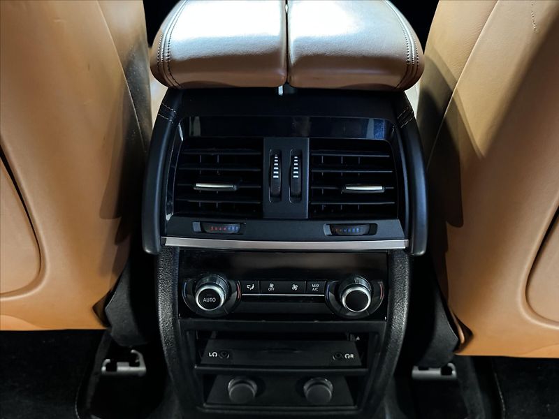 BMW X5 M BANG&OLUFSEN DVD HUD - fotka 29 z 34