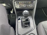 Volkswagen Tiguan 1.4 TSI 92kW - 1xMAJ.-ALU-PDC - náhled 26