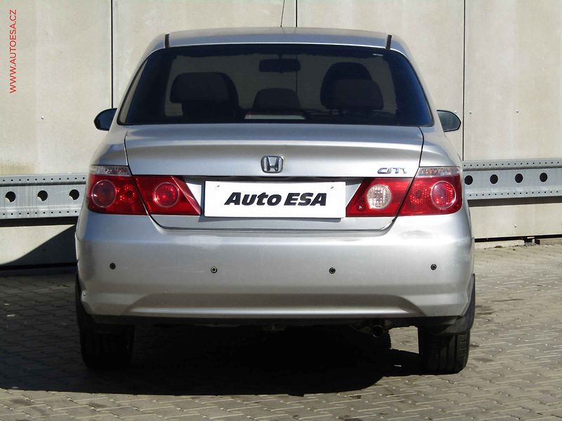 Honda City (2006) 1.4i, 1.maj,ČR, AC, STK9/28 - fotka 5 z 16