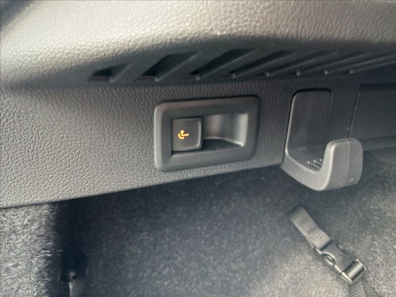 Škoda Kamiq 1,5 TSI 110kW MONTE CARLO - fotka 26 z 27