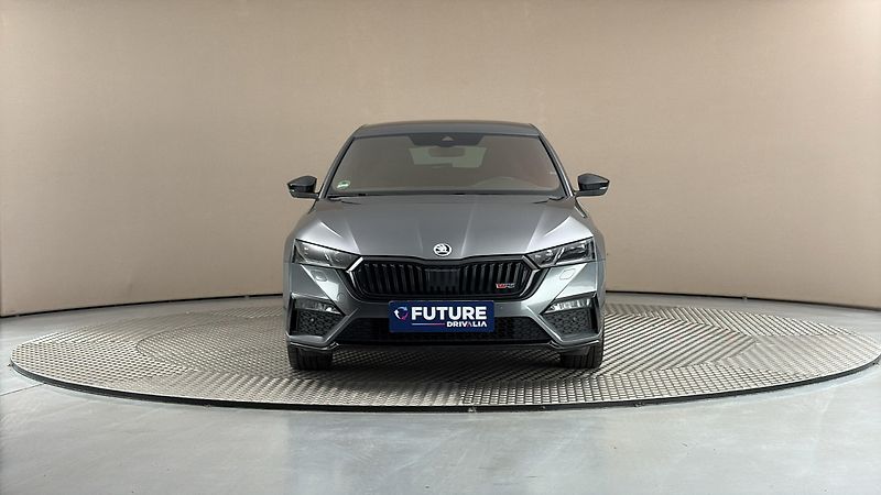 Škoda Octavia 2.0 TSI RS - fotka 3 z 27