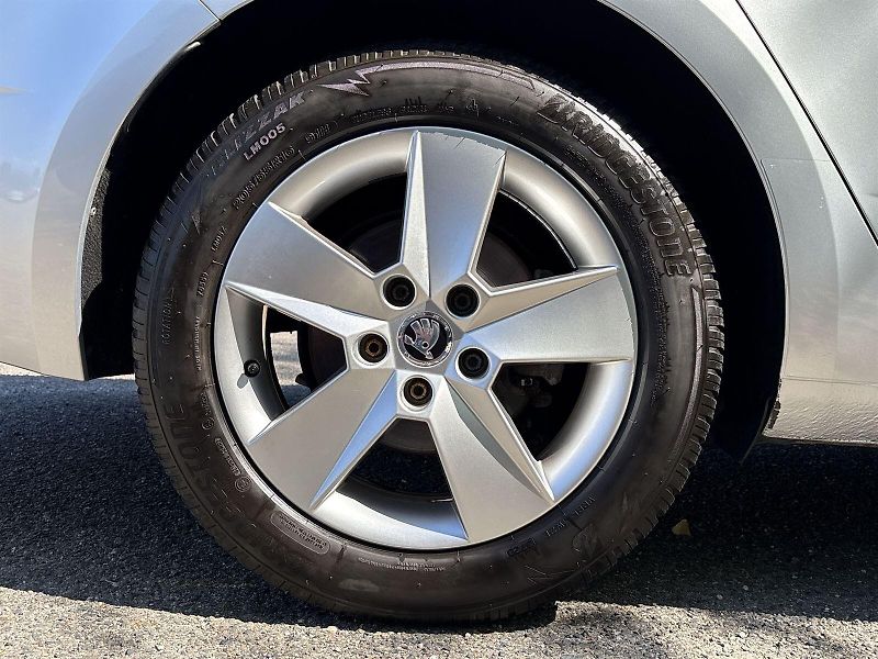 Škoda Octavia (2017) 1.8 TSI Ambition + - fotka 24 z 27