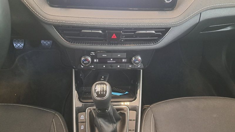 Škoda Fabia (2025) Top Selection 1,0 TSI 85 kW - fotka 21 z 24
