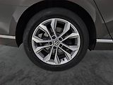 Volkswagen Passat (2017) Highline 1.8 TSI, Automat - náhled 15