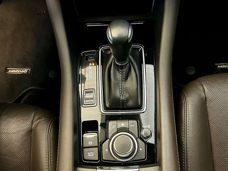Mazda 6 2,5i SKYACTIV-G  Sports-Line - fotka 29 z 48