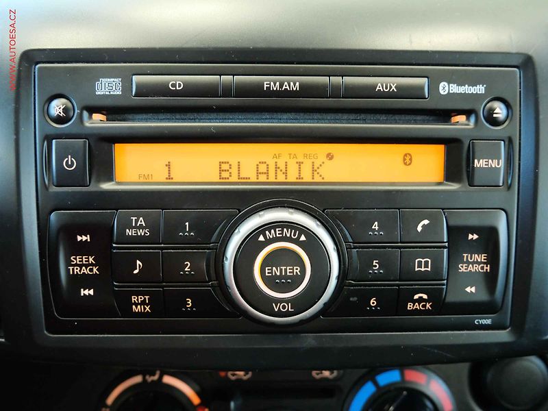 Nissan Micra (2009) 1.2i, Klima - fotka 16 z 18