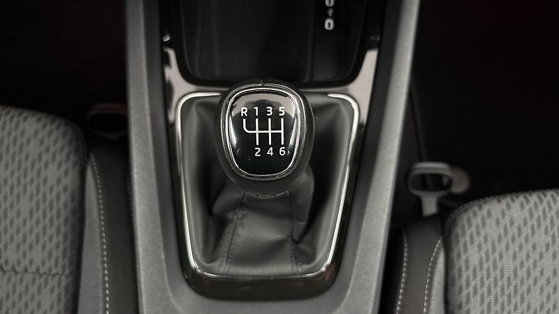 Škoda Octavia 2.0 TDI Style - fotka 23 z 26