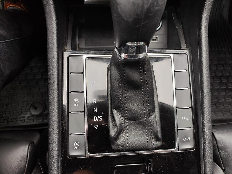 Škoda Superb (2018) 2.0 TDI 140kW 4x4 TZ 1.majitel - fotka 24 z 46