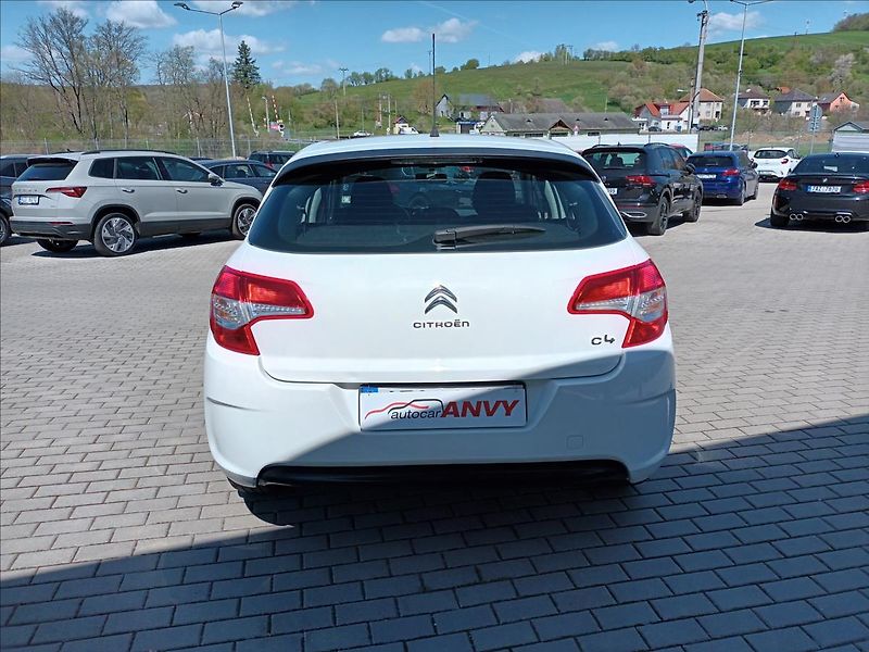 Citroën C4 1,6 HDI,68KW,ČR,KLIM,TEMPOMAT, - fotka 6 z 33
