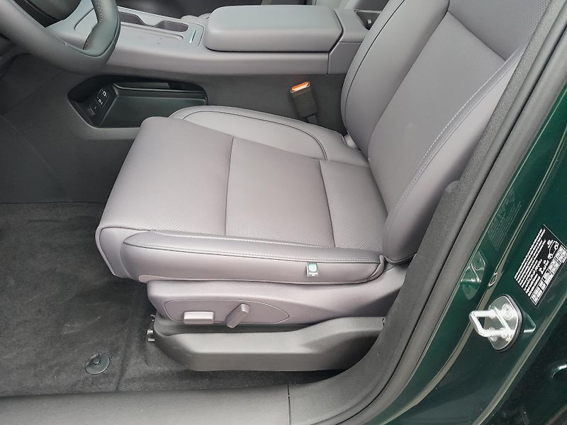 Leapmotor C10 (2026) Design 1,5T  EV hybrid - fotka 24 z 35