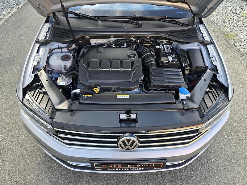Volkswagen Passat DSG 2,0TDI BUSINESS NAVI - DPH - fotka 35 z 35