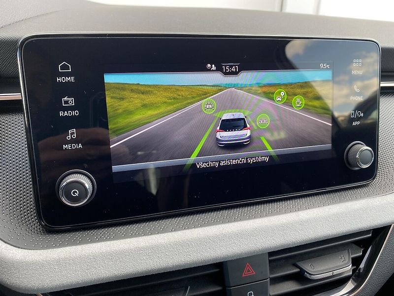 Škoda Scala 1,0 TSI 85 kW Selection - fotka 19 z 26