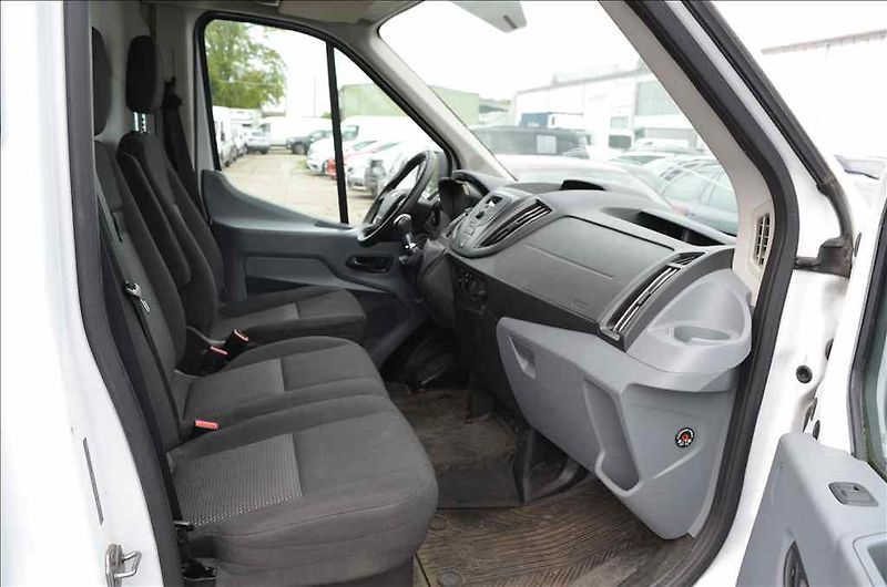 Ford Transit (2017) 2,0 D - fotka 19 z 22