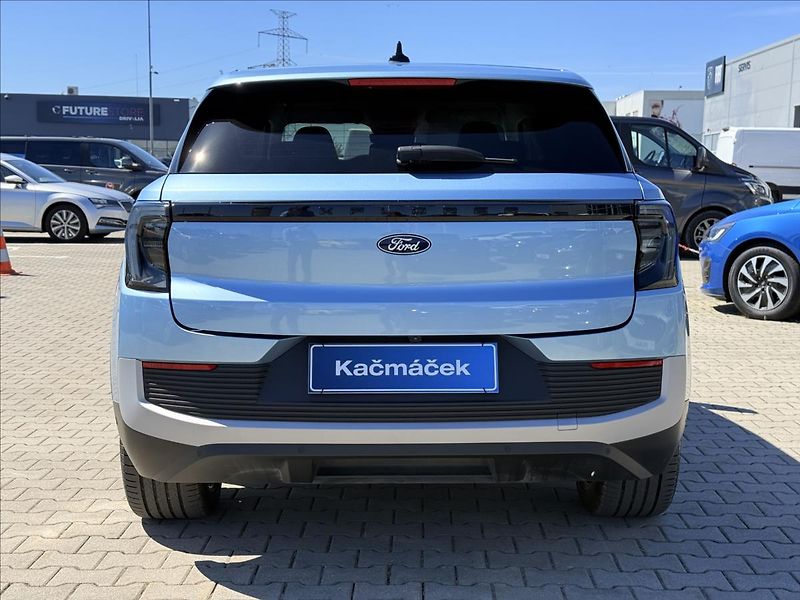 Ford Explorer BEV  Premium AWD SOH 98,7% - fotka 4 z 32