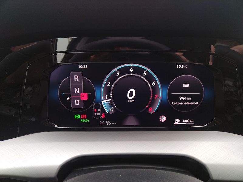 Volkswagen Golf People 1,5 eTSI 85 kW 7DSG mHE - fotka 18 z 27