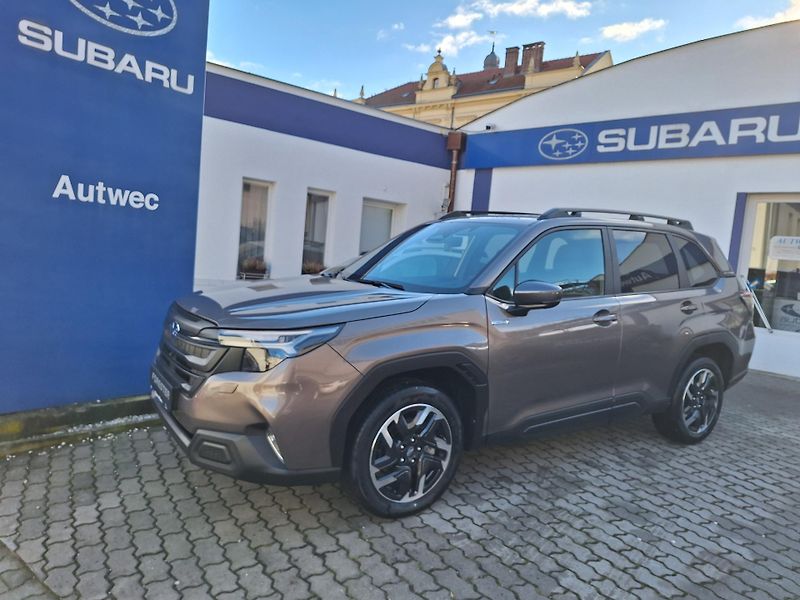 Subaru Forester (2026) Touring -87.000 Kč - fotka 3 z 7