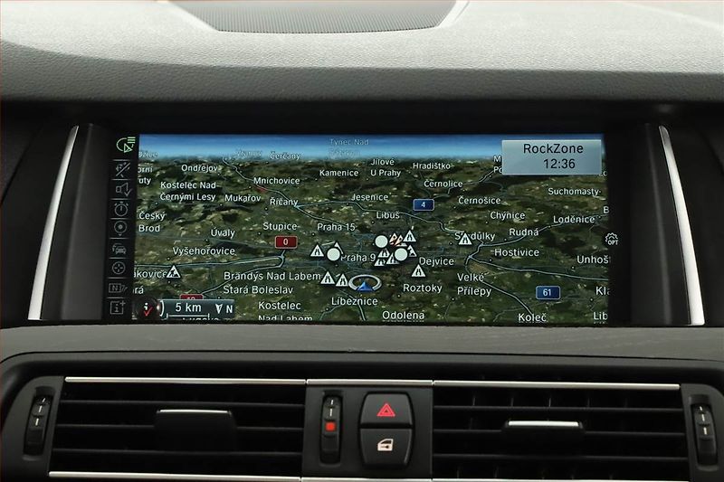 BMW Řada 5 (2014) 520i, Automat, Kůže, Navi - fotka 15 z 20