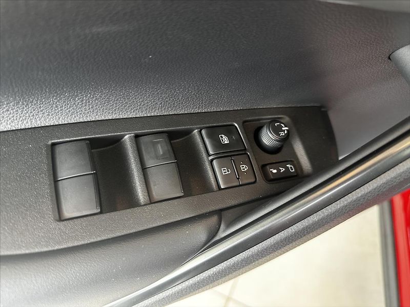 Toyota Corolla Cross (2026) 2,0 GR SPORT - fotka 9 z 11