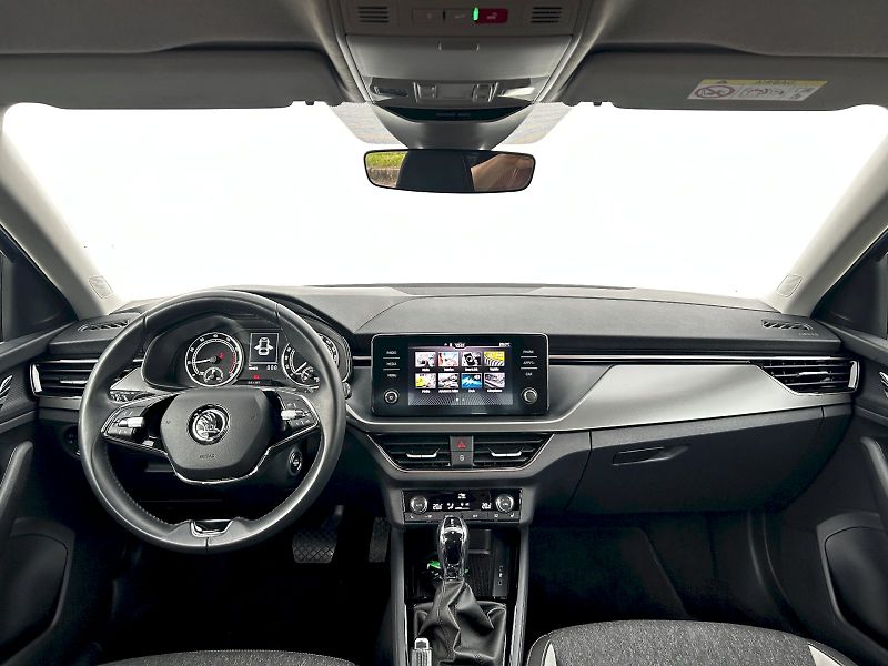 Škoda Scala (2023) 1.0 TSI 81kW DSG Style - fotka 5 z 35
