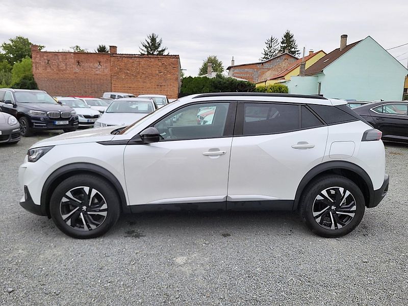 Peugeot 2008 ALLURE 1.2 PureTech 130k EAT8 - fotka 2 z 45