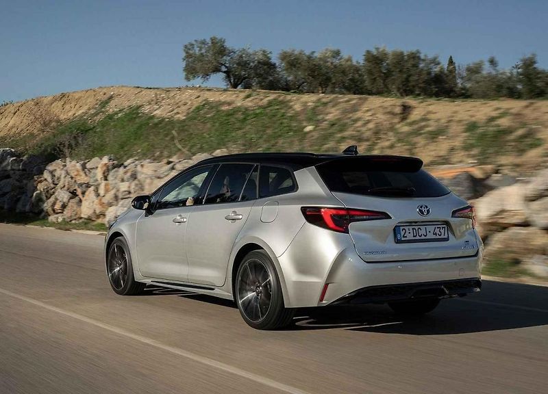 První stovky kilometrů jsme s modernizovanou Corollou ujeli ve Španělsku