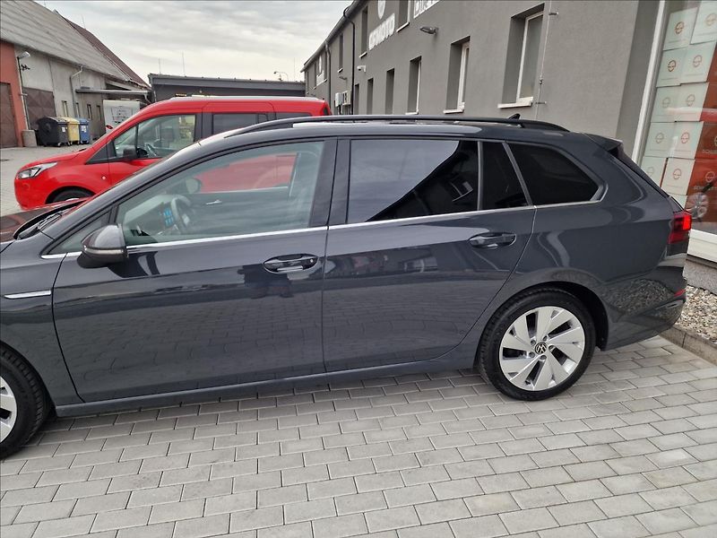 Volkswagen Golf 2.0TDI 110kW DSG Style, 1.Maj - fotka 44 z 50