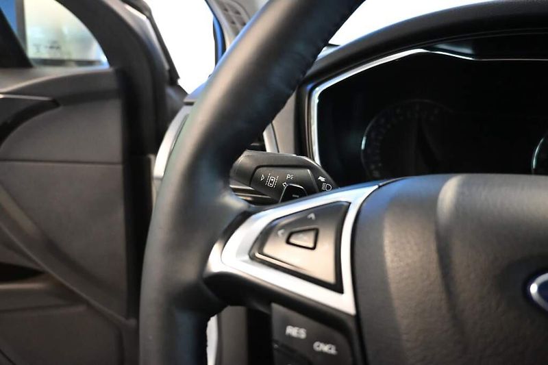 Ford Mondeo (2022) 2.0 LED SONY Tažné Kamera 8AT - fotka 17 z 37