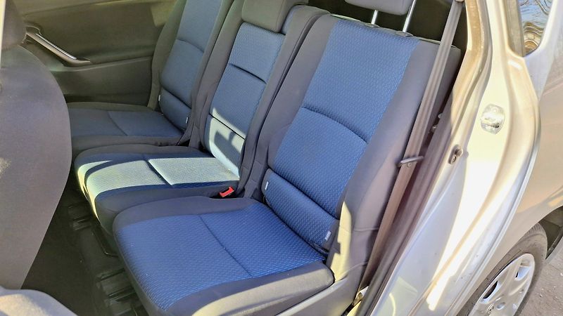 Toyota Verso 1.6 97 kw  Rezervace - fotka 10 z 27