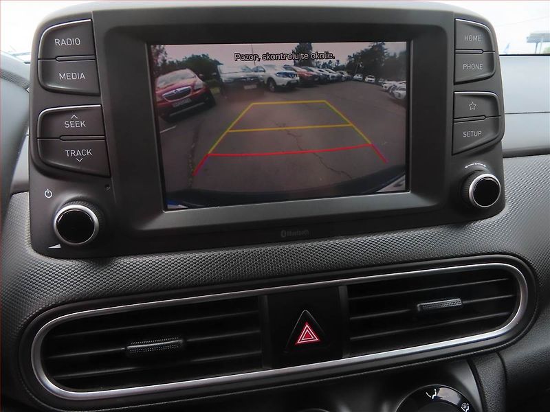 Hyundai Kona (2019) Family 1.0 T-GDI, Serv.kniha - fotka 18 z 19