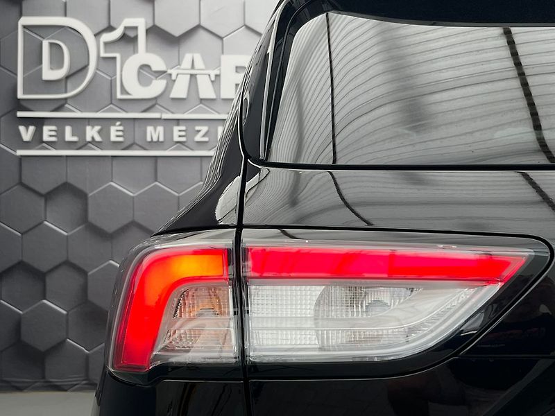 Ford Kuga 2,0 EB 140 kW AWD ST-Line - fotka 43 z 72