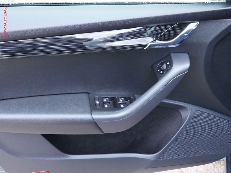 Škoda Octavia (2018) 1.5TSI, 1.maj,ČR, Style, LED - fotka 16 z 16