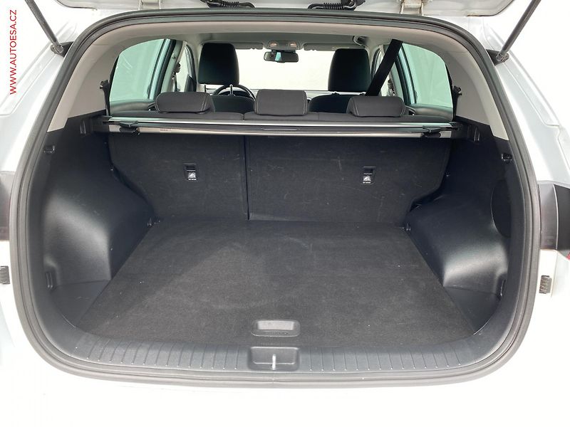 Kia Sportage (2019) 1.6 T-GDi, 2.maj,ČR, AC - fotka 7 z 17