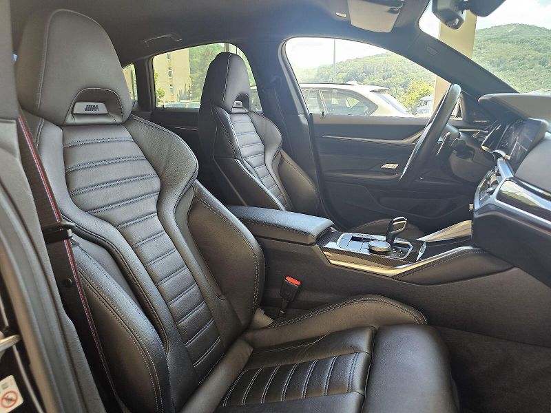 BMW Řada 4 M440i xDrive - fotka 16 z 36