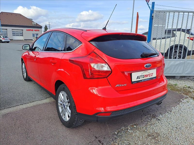 Ford Focus 1,6 EcoBoost 110kw - fotka 5 z 17