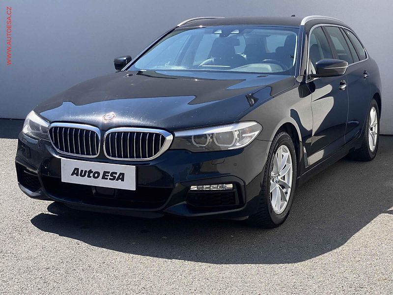 BMW Řada 5 (2017) 3.0D 530d, AT, navi, bixen - fotka 3 z 20