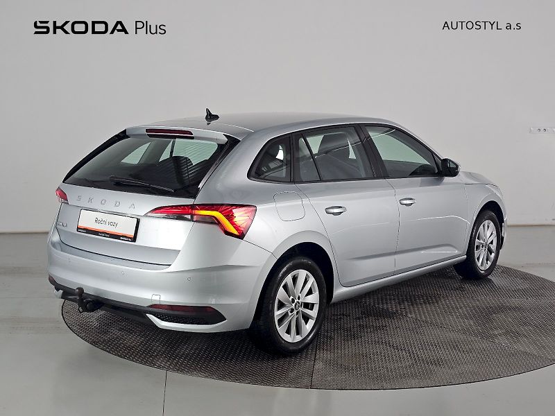 Škoda Scala (2025) 1.0TSI 85kW SELECTION TAŽNÉ - fotka 2 z 28