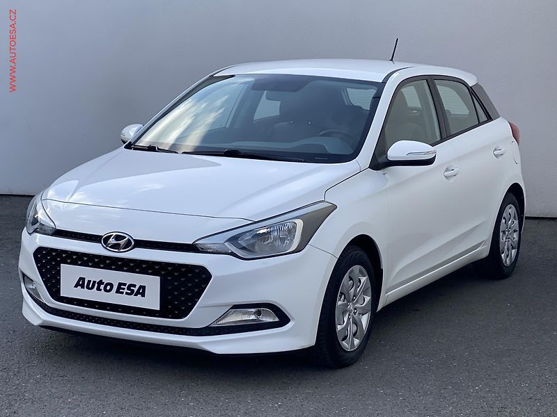 Hyundai i20 (2015) 1.2i, ČR, Klima - fotka 3 z 15
