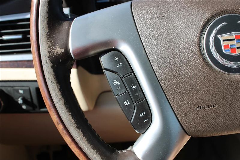 Cadillac Escalade 6,2 V8 6.2i  +LPG, 301 KW, ČR - fotka 21 z 29