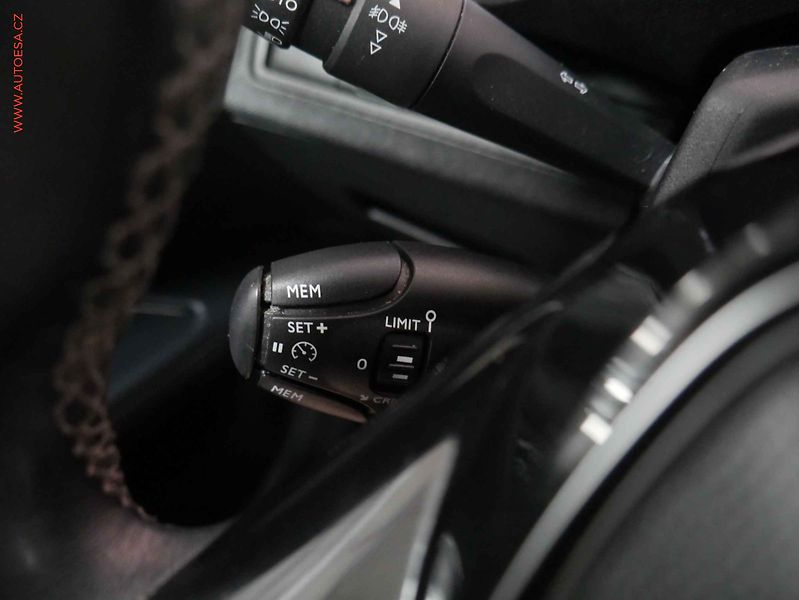 Peugeot 5008 (2017) 1.6 HDi, Active - fotka 15 z 23